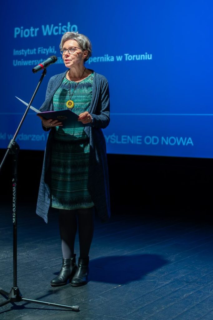 Testowanie granic teorii kwantowej – wykład z cyklu MAXIMUM. Myślenie OD NOWA