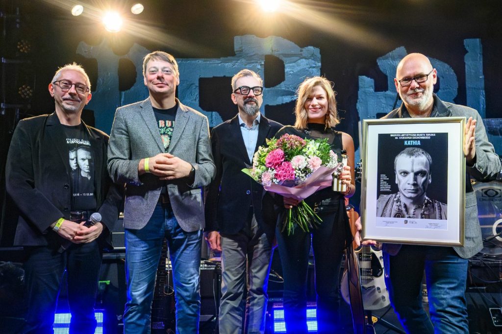 Koncert Specjalny Pamięci Grzegorza Ciechowskiego