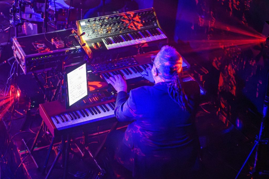 Koncert Specjalny Pamięci Grzegorza Ciechowskiego