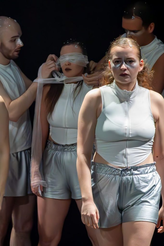 Spektakl „Nie Opuszczaj Mnie”, Teatr Antrakt