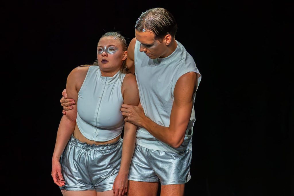 Spektakl „Nie Opuszczaj Mnie”, Teatr Antrakt