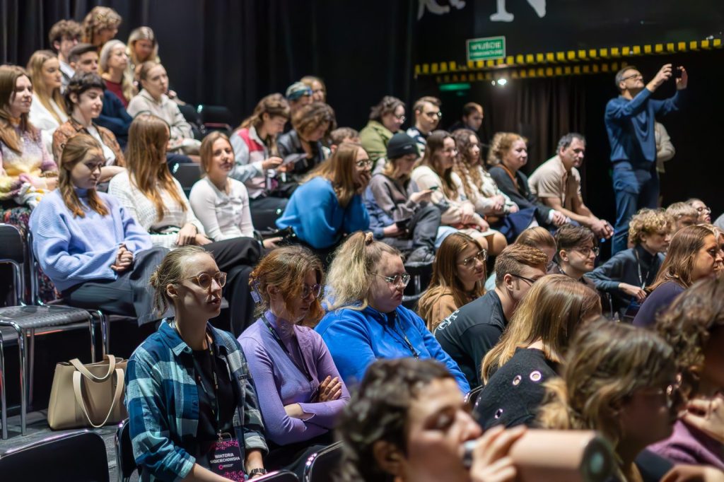 Spektakl „Nie Opuszczaj Mnie”, Teatr Antrakt