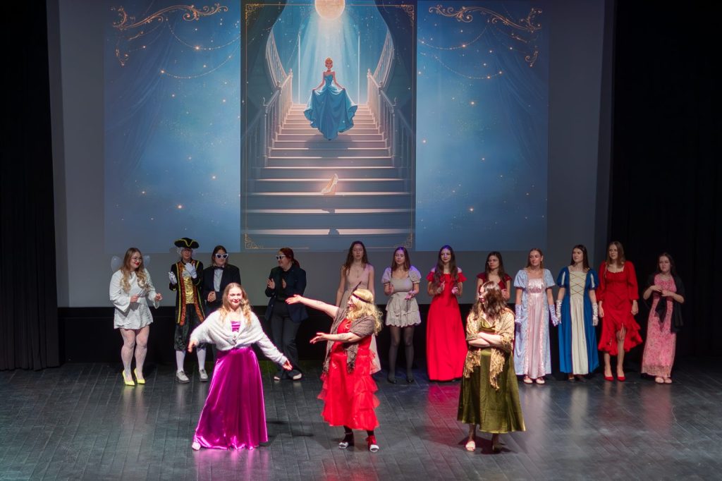 „Kopciuszek” – spektakl teatralny