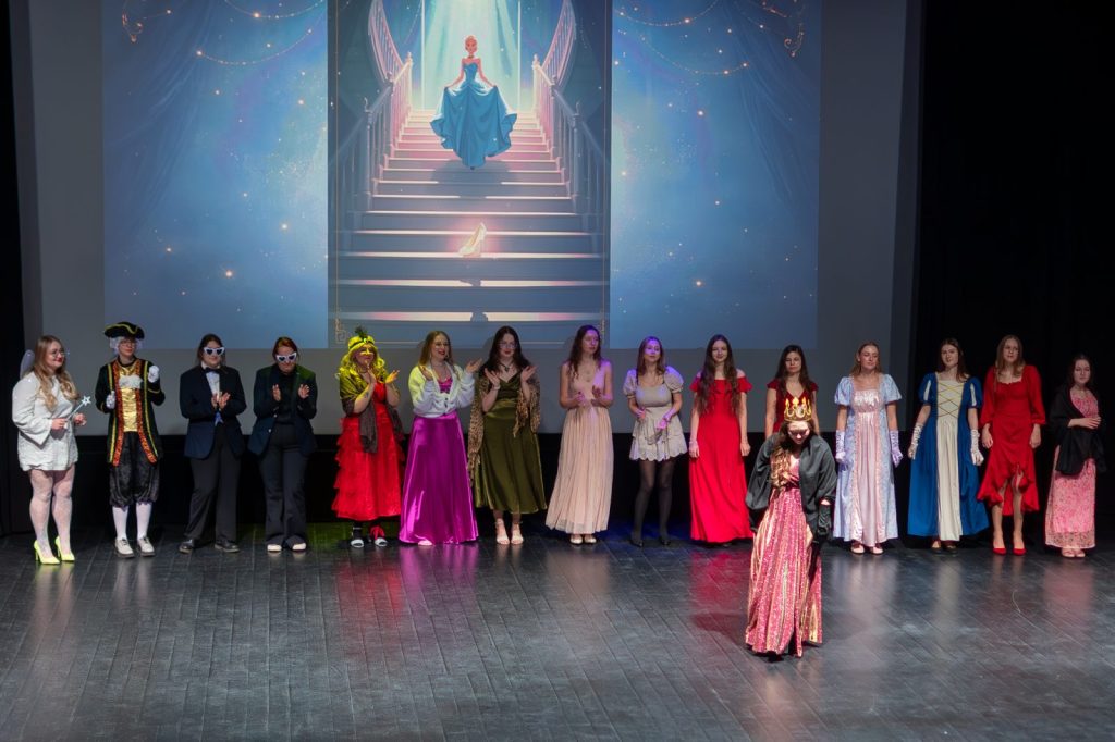 „Kopciuszek” – spektakl teatralny