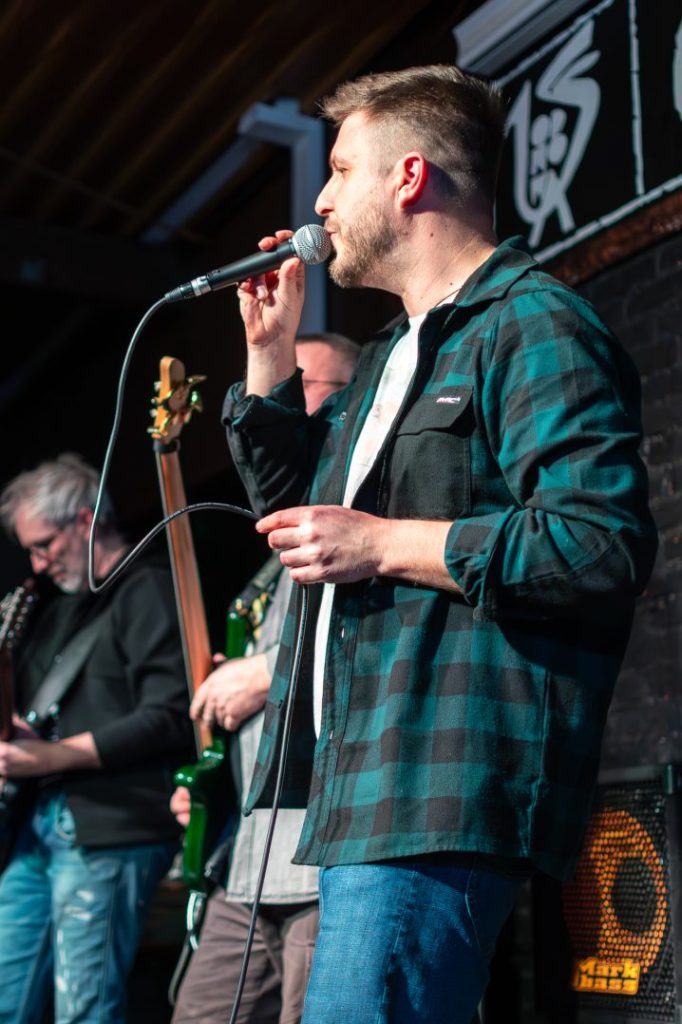 Pojedynek Kapel – I półfinał