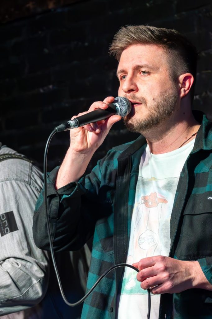 Pojedynek Kapel – I półfinał