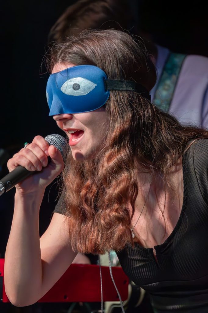 Pojedynek Kapel – I półfinał