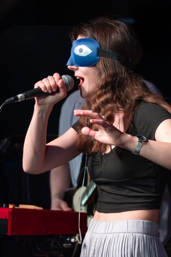 Pojedynek Kapel – I półfinał