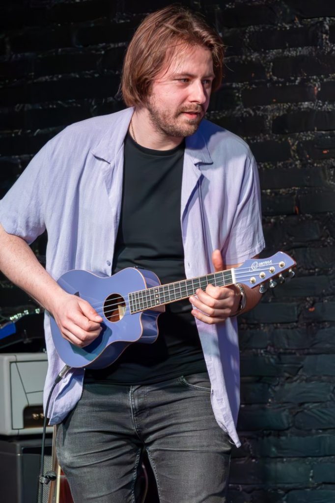 Pojedynek Kapel – I półfinał