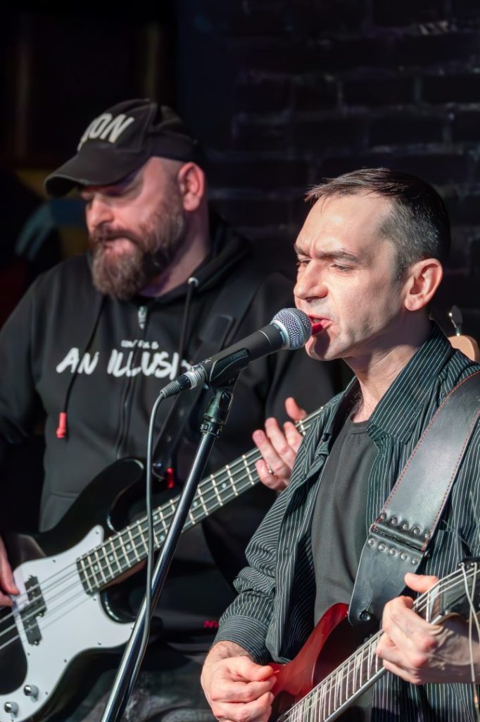 Pojedynek Kapel – I półfinał