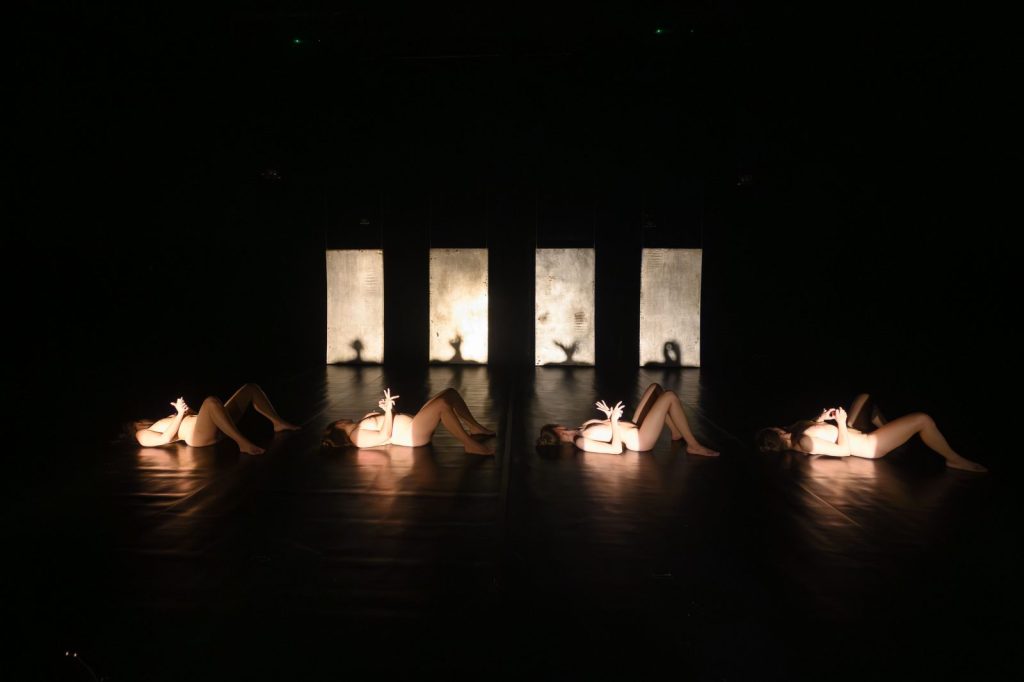 KLAMRA 2026 – dzień czwarty. Teatr ciała, obrazu i tajemnicy