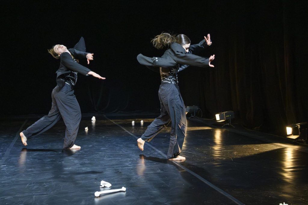 KLAMRA 2026 – dzień drugi. Teatr ruchu, pamięci i obrazu