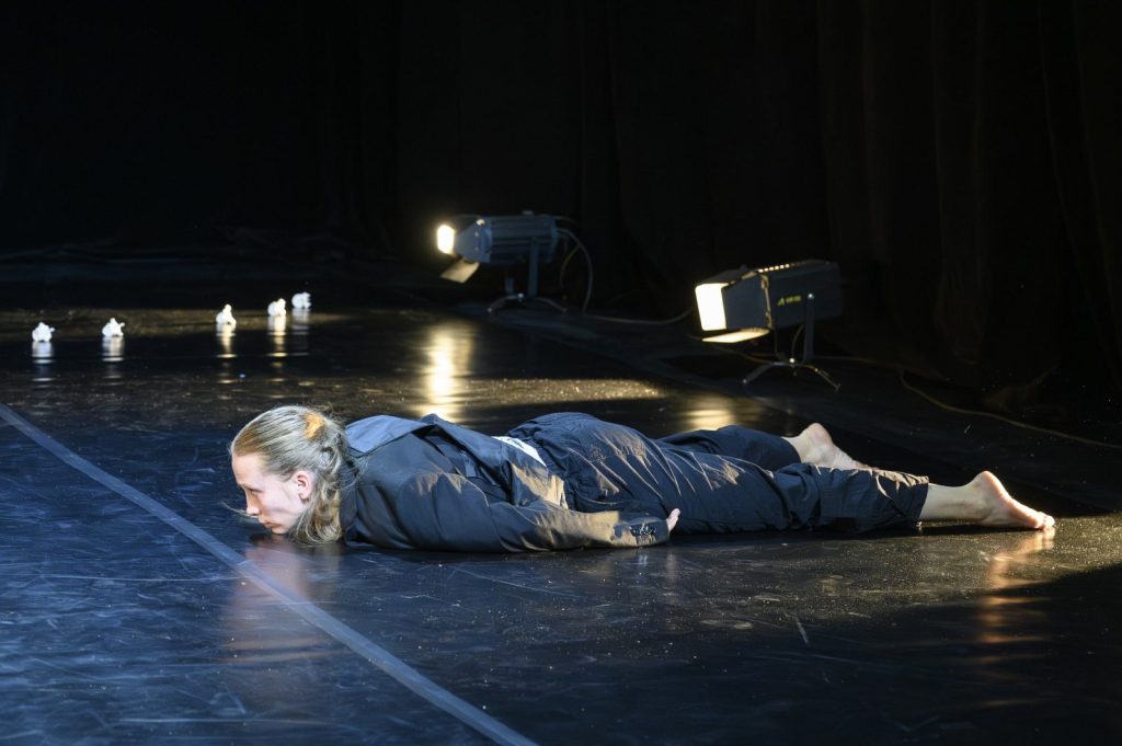 KLAMRA 2026 – dzień drugi. Teatr ruchu, pamięci i obrazu