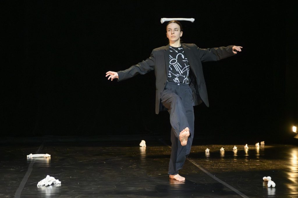 KLAMRA 2026 – dzień drugi. Teatr ruchu, pamięci i obrazu