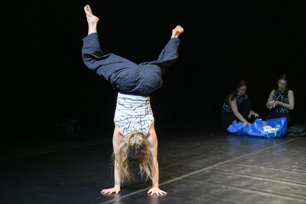 KLAMRA 2026 – dzień drugi. Teatr ruchu, pamięci i obrazu