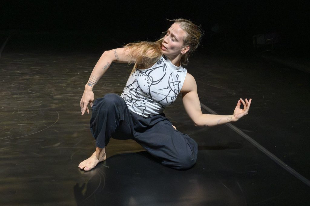 KLAMRA 2026 – dzień drugi. Teatr ruchu, pamięci i obrazu