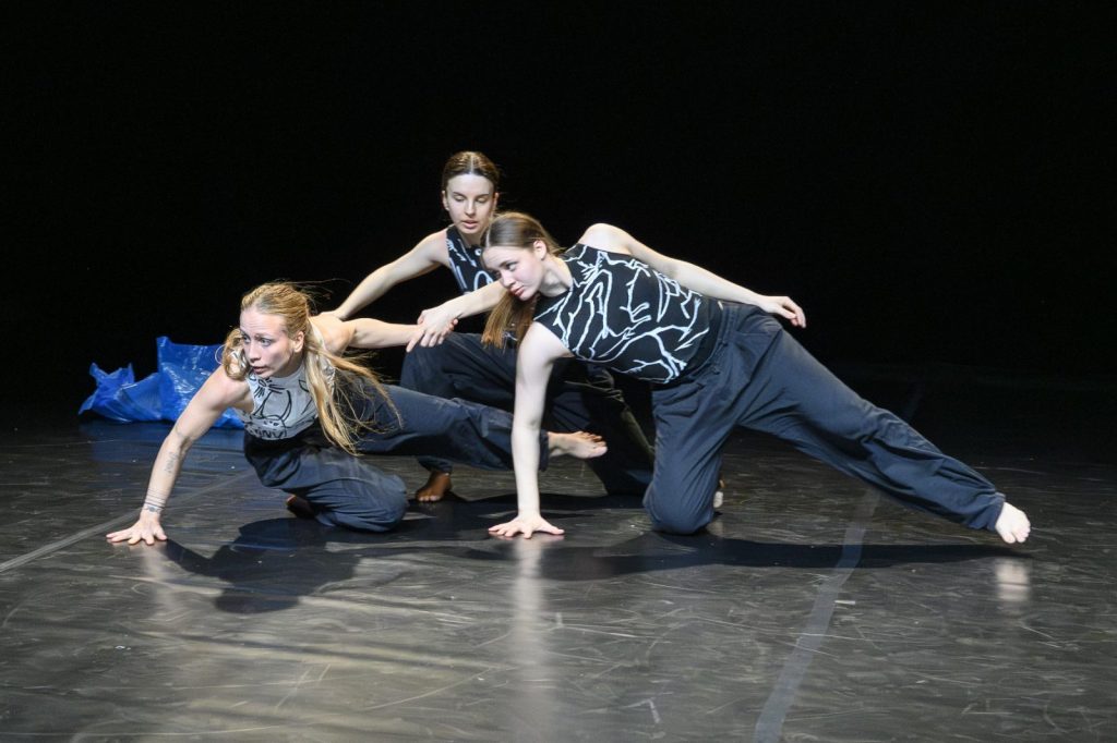 KLAMRA 2026 – dzień drugi. Teatr ruchu, pamięci i obrazu