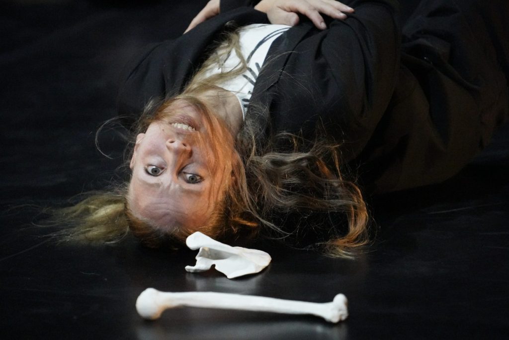 KLAMRA 2026 – dzień drugi. Teatr ruchu, pamięci i obrazu