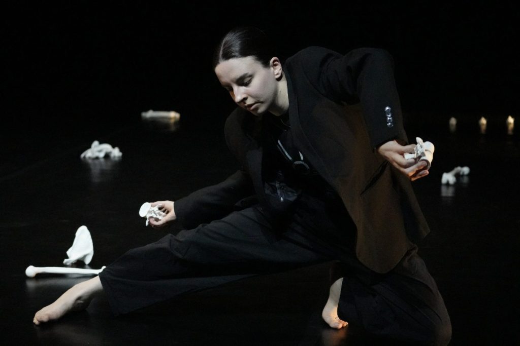 KLAMRA 2026 – dzień drugi. Teatr ruchu, pamięci i obrazu