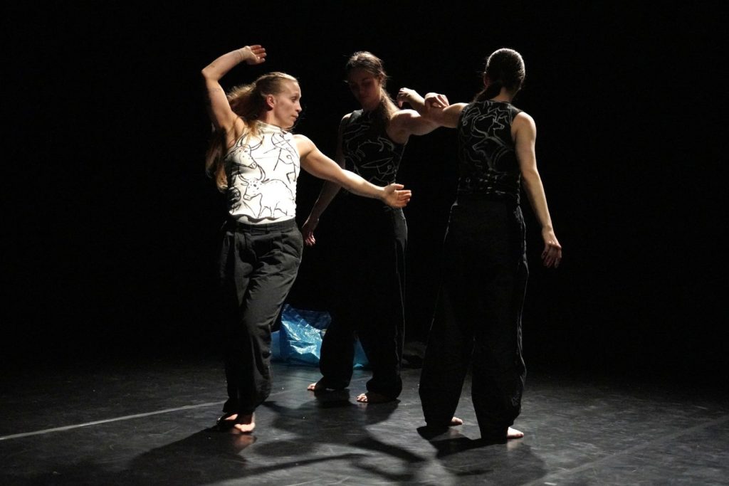 KLAMRA 2026 – dzień drugi. Teatr ruchu, pamięci i obrazu