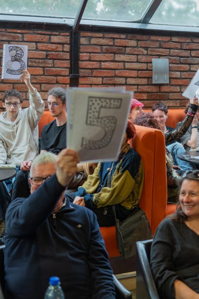 Kwietniowy Slam Od Nowa