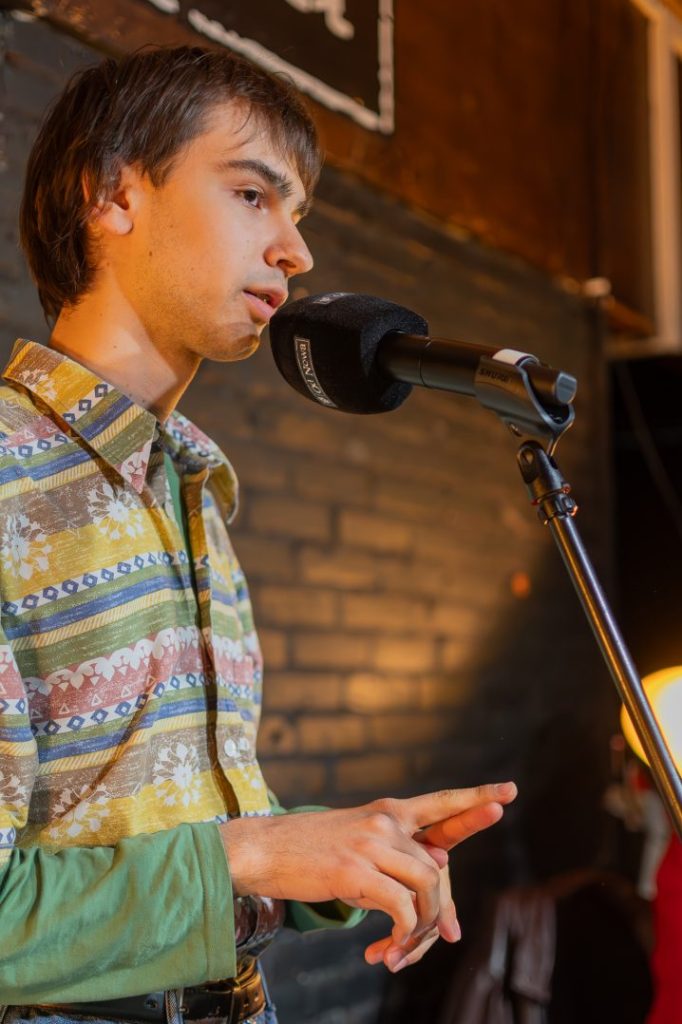 Kwietniowy Slam Od Nowa