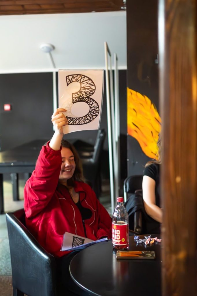 Kwietniowy Slam Od Nowa