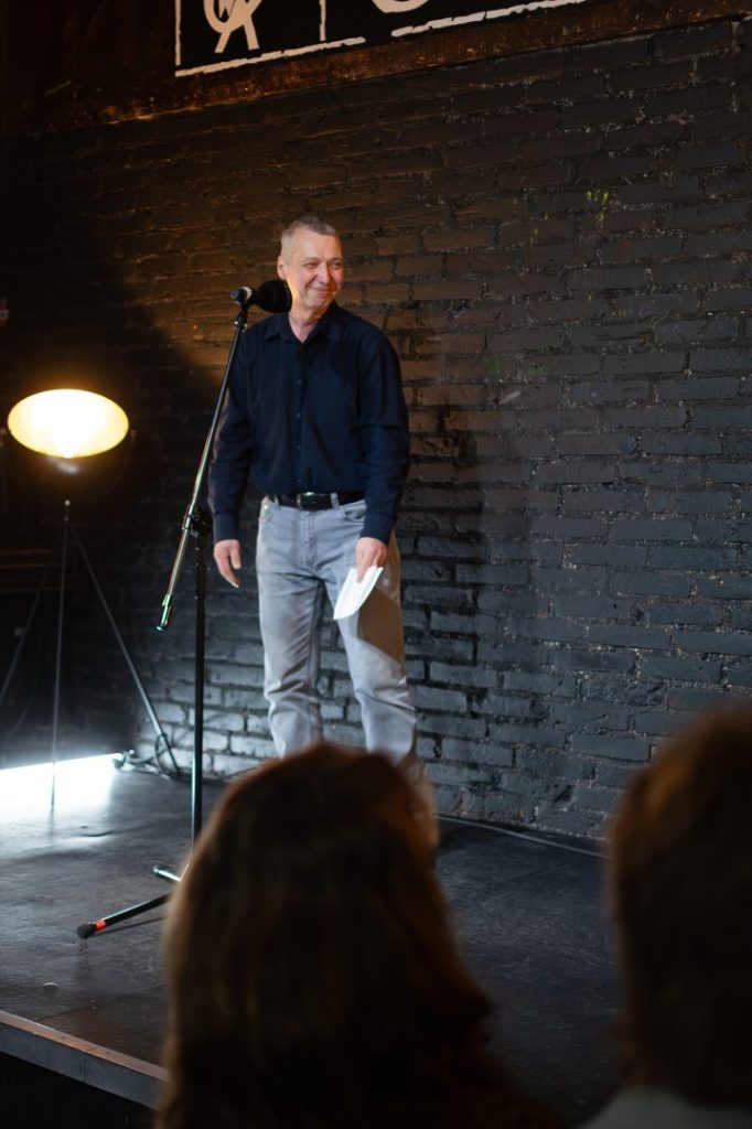 Kwietniowy Slam Od Nowa