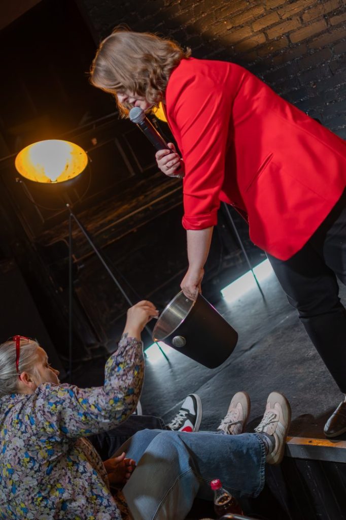 Kwietniowy Slam Od Nowa