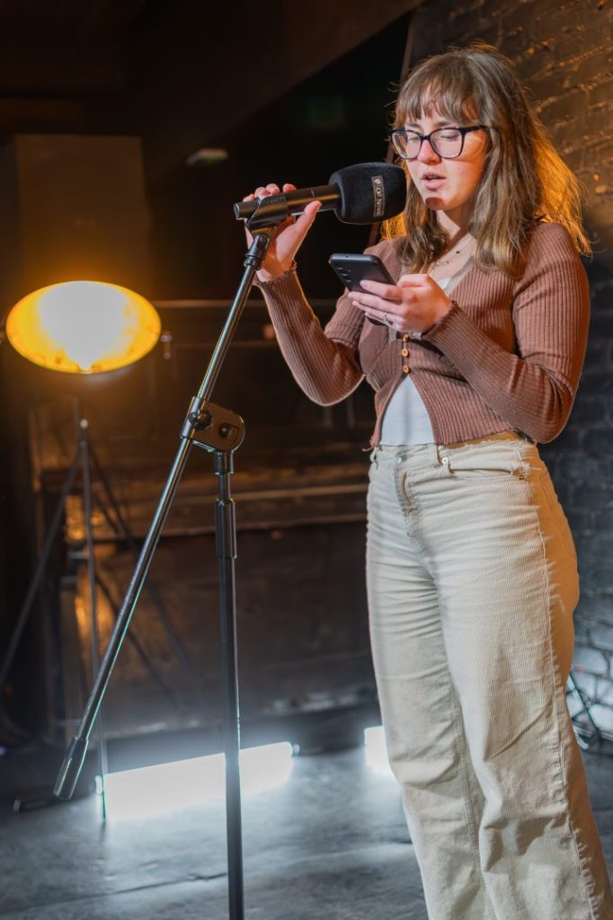 Kwietniowy Slam Od Nowa