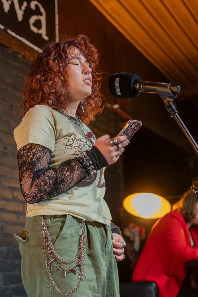 Kwietniowy Slam Od Nowa