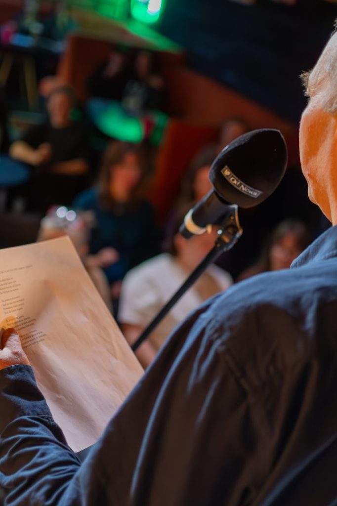 Kwietniowy Slam Od Nowa