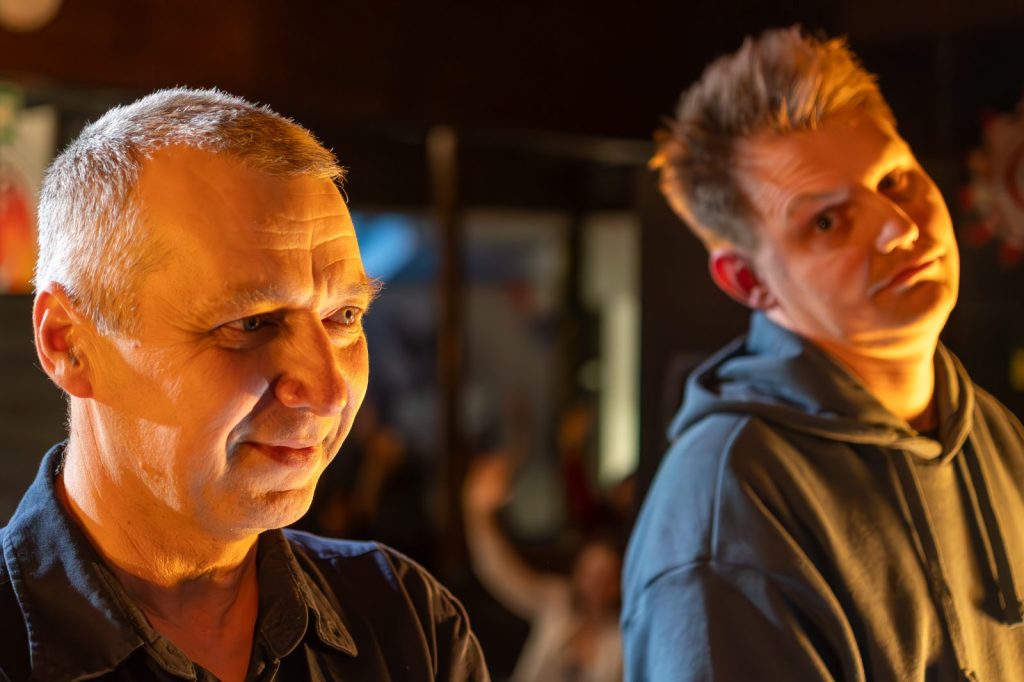 Kwietniowy Slam Od Nowa