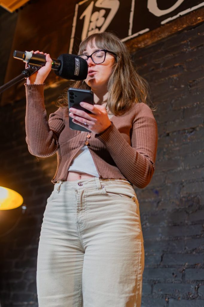 Kwietniowy Slam Od Nowa