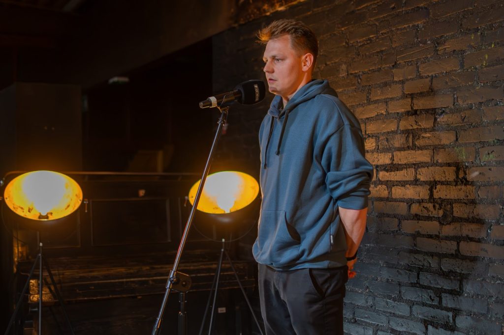 Kwietniowy Slam Od Nowa