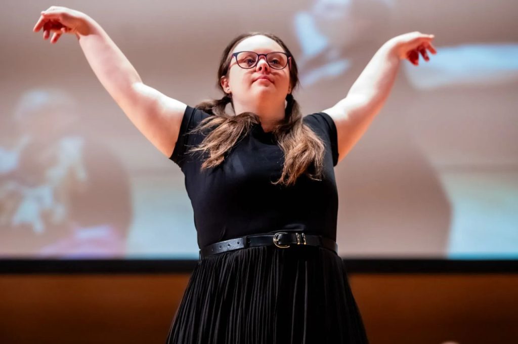 Spektakl – Piękna i Bestia | Toruński Festiwal Nauki i Sztuki