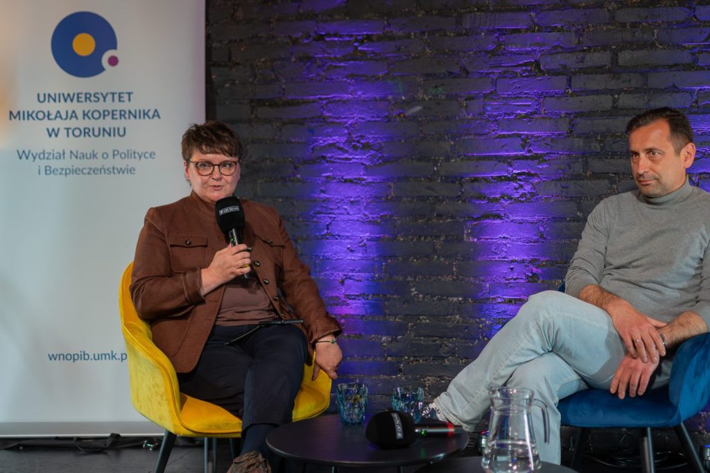 Życie polityczne piłki nożnej