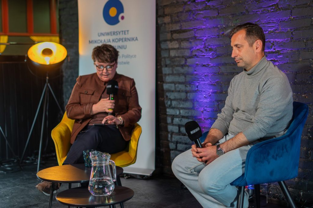 Życie polityczne piłki nożnej