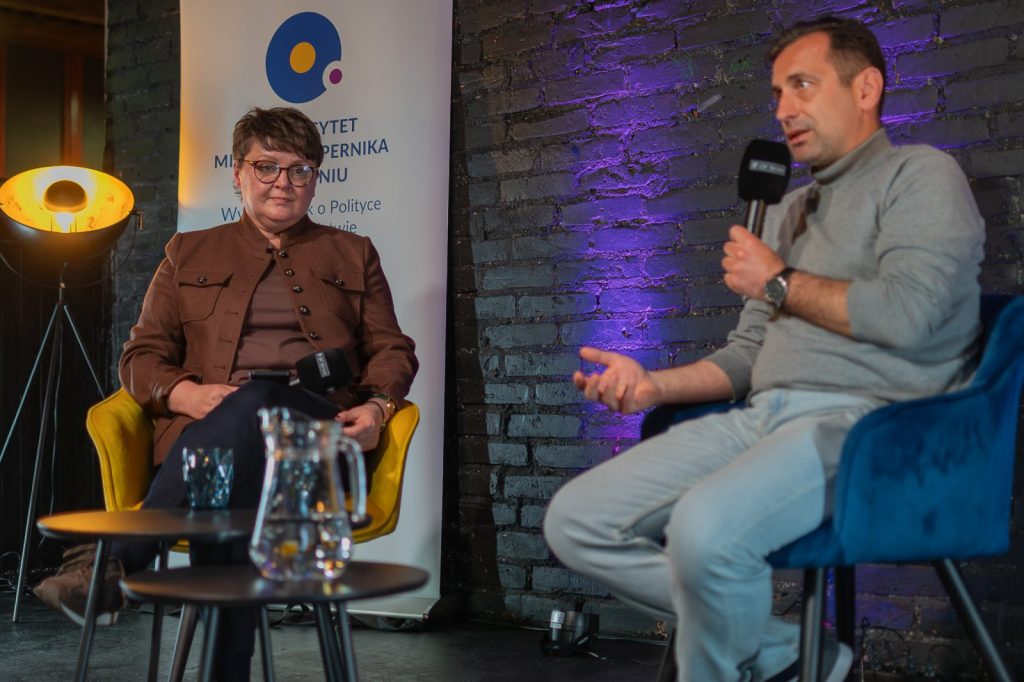 Życie polityczne piłki nożnej