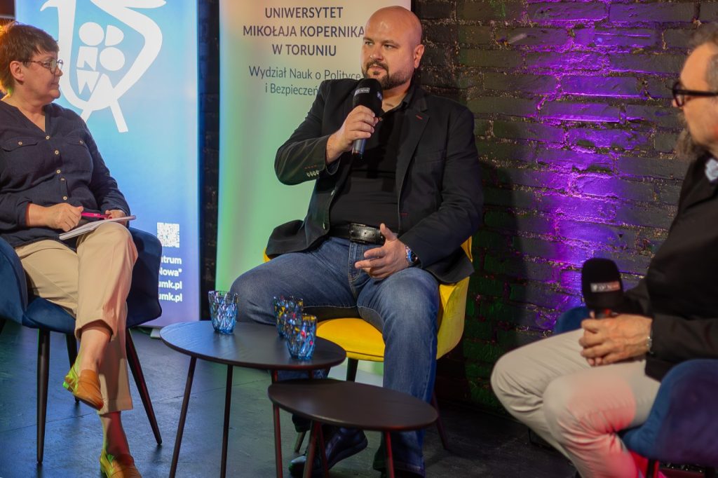 Świat Od Nowa – Iran pod presją