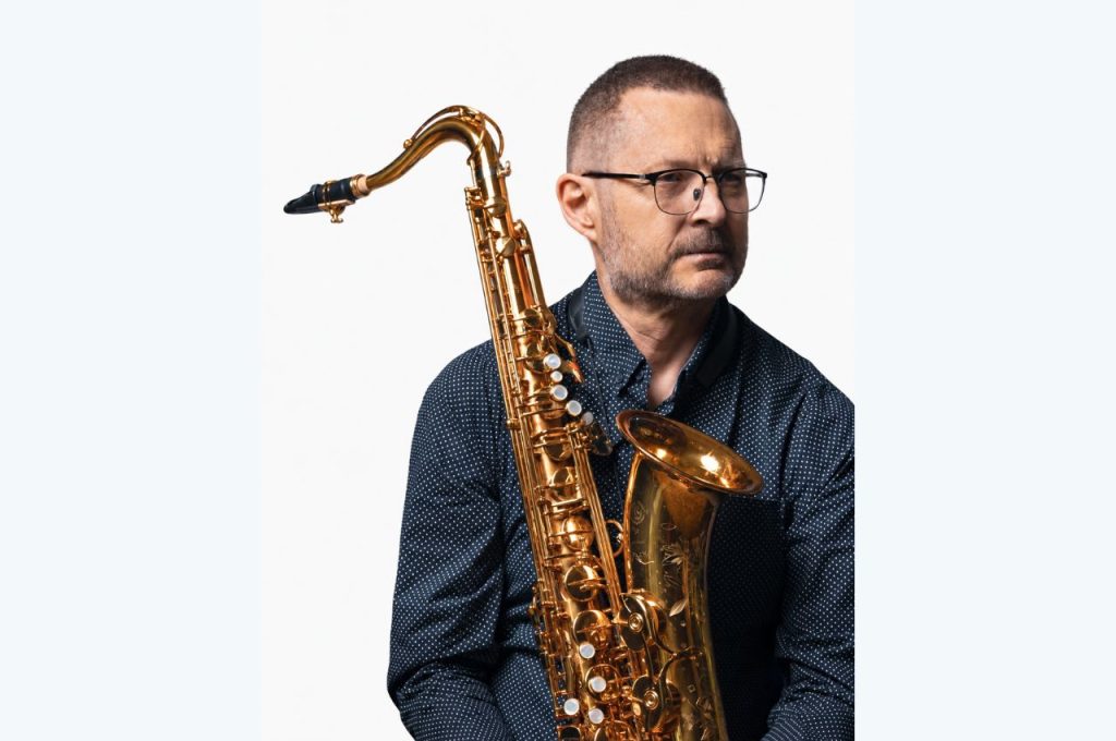 Maciej Sikała International Quartet